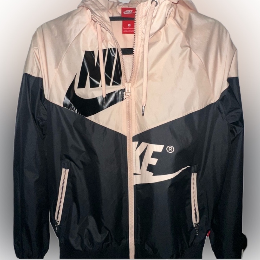 Nike Women’s Black and Cream Windbreaker